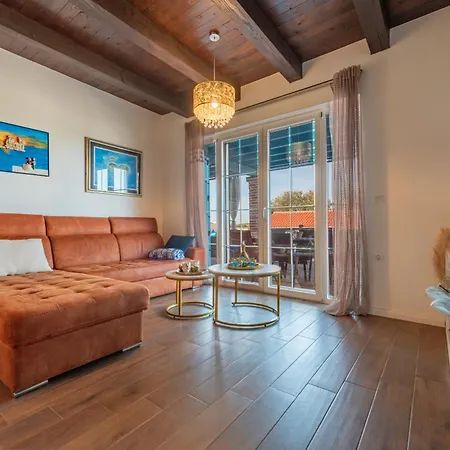 Villa Stone Jurenda With Pool