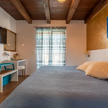 Stone Jurenda With Pool * Debeljak