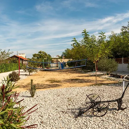 Stone Jurenda With Pool *