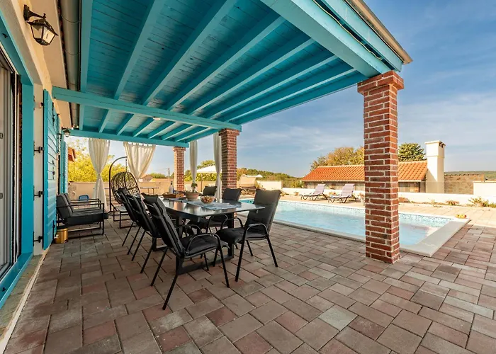 Stone Jurenda With Pool * Debeljak