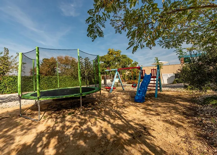 Stone Jurenda With Pool * Debeljak