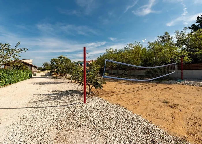 Stone Jurenda With Pool Вилла *