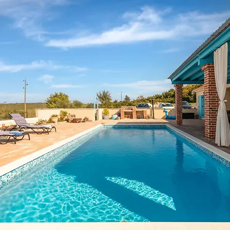 Stone Jurenda With Pool Villa Debeljak