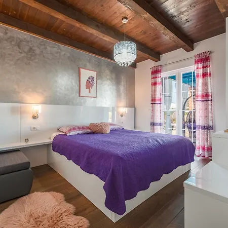 Villa Stone Jurenda With Pool *