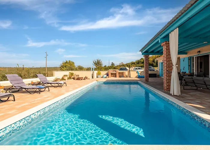 Stone Jurenda With Pool Villa Debeljak