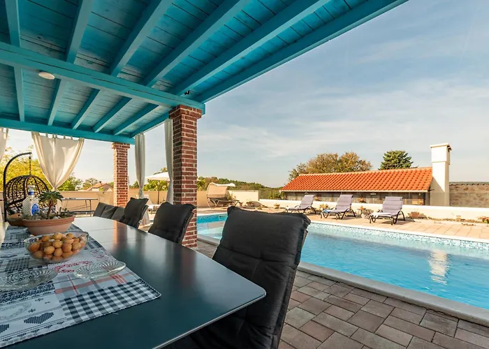 Stone Jurenda With Pool Debeljak