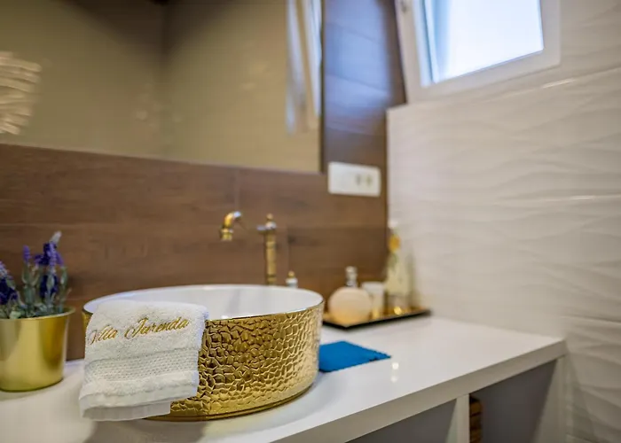 Villa Stone Jurenda With Pool Debeljak