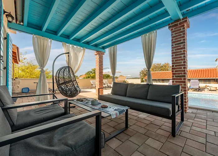 Villa Stone Jurenda With Pool Debeljak