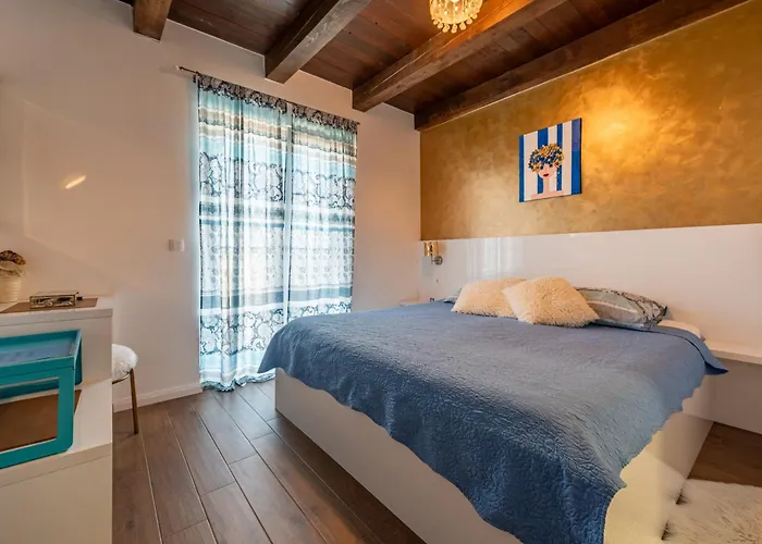 Stone Jurenda With Pool * Debeljak