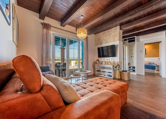 Stone Jurenda With Pool Villa *