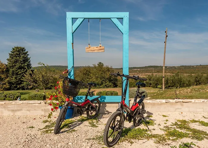 Villa Stone Jurenda With Pool Debeljak